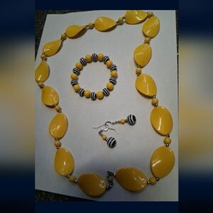 Vintage Jewelry Set